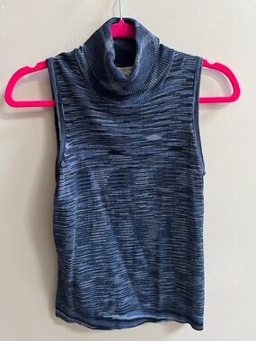 Jones New York Petite Navy Ribbed Sleeveless Top With Mock Turtleneck Size PM